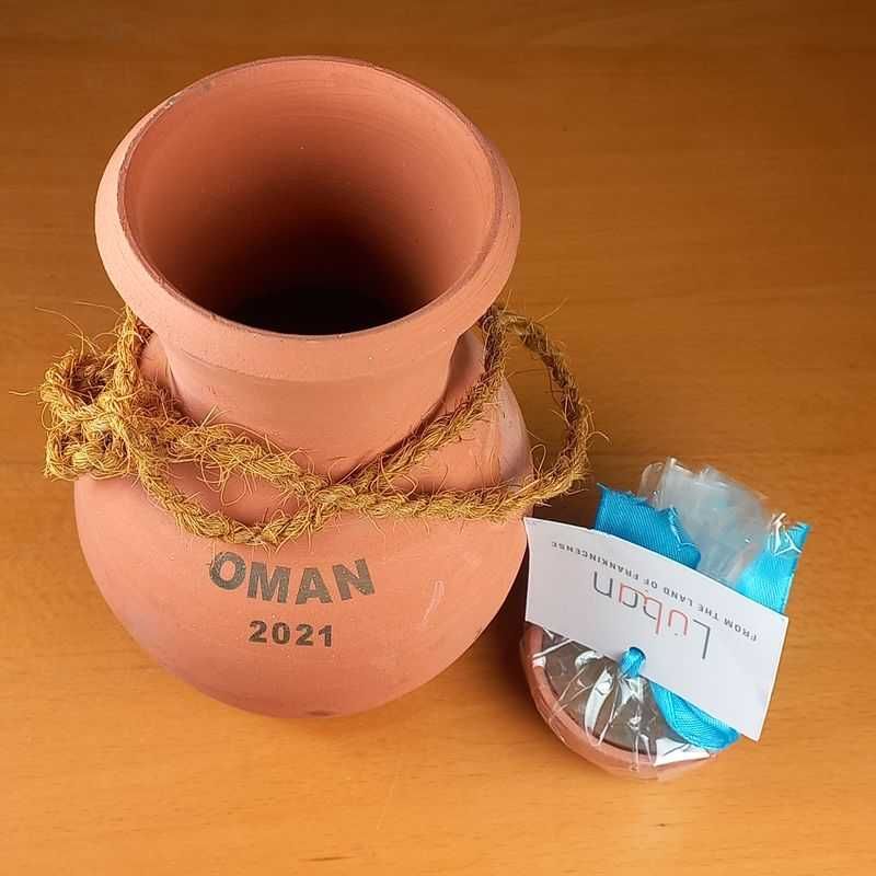 Gliniany wazon, naczynie, dzbanek z przykrywką wys. 17,5cm