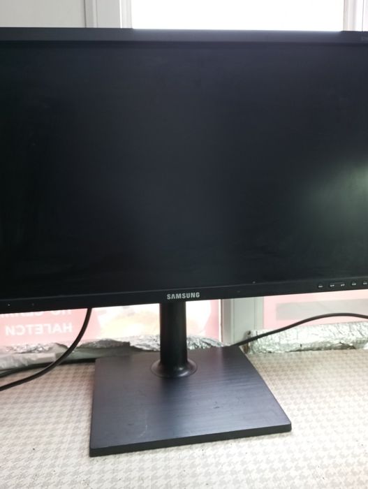 Монітор Samsung 24" Full HD
