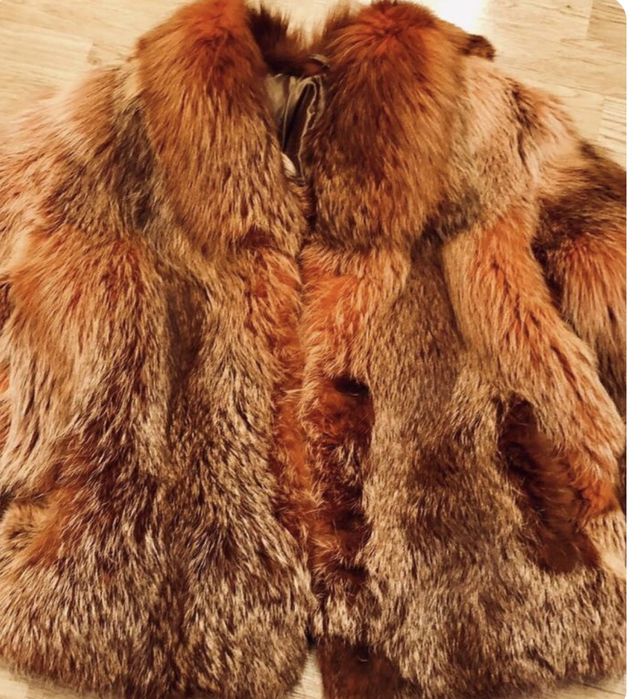 Шубка з лисицi