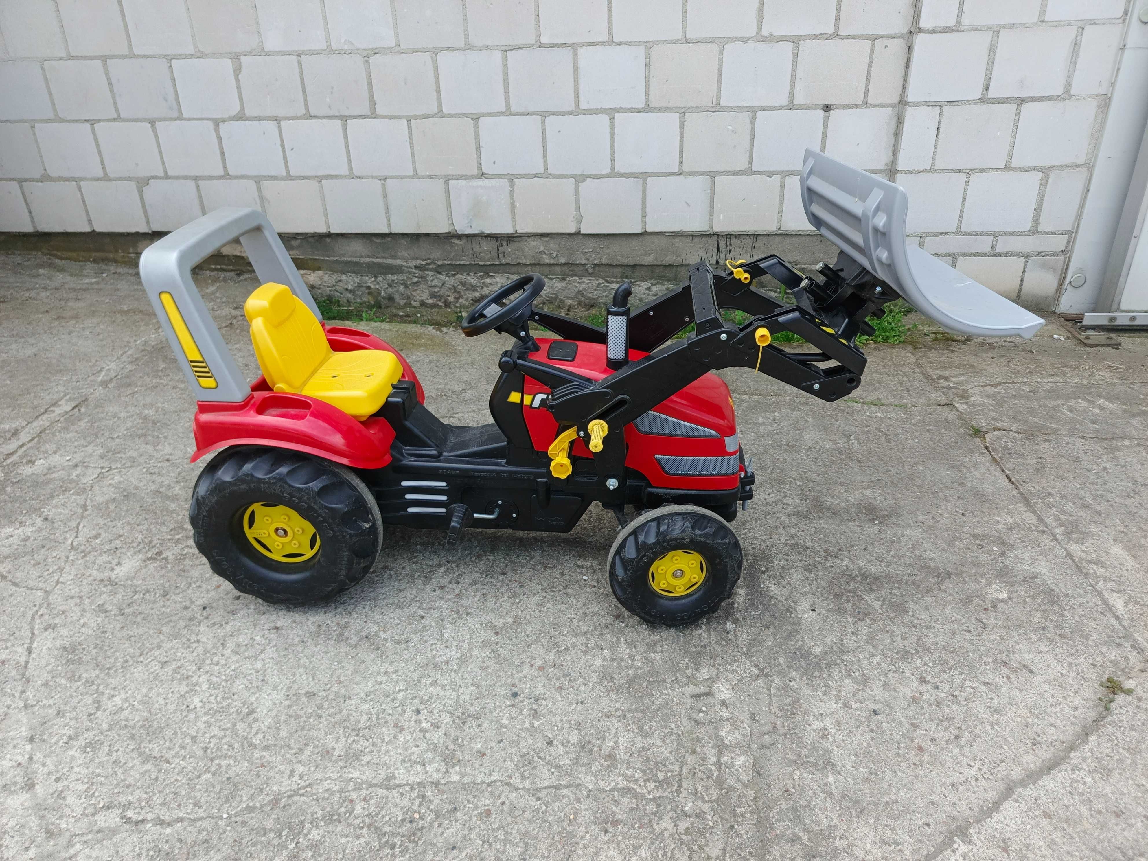 Sprzedam traktor z maszynami