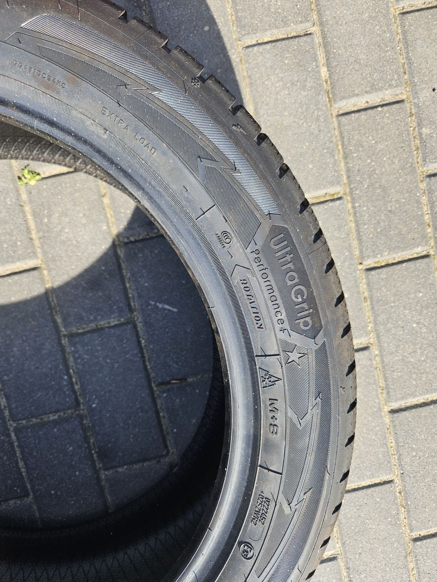 Opona Goodyear UltraGrip Performance+ M+S 225/50 R18 99V nowa zima