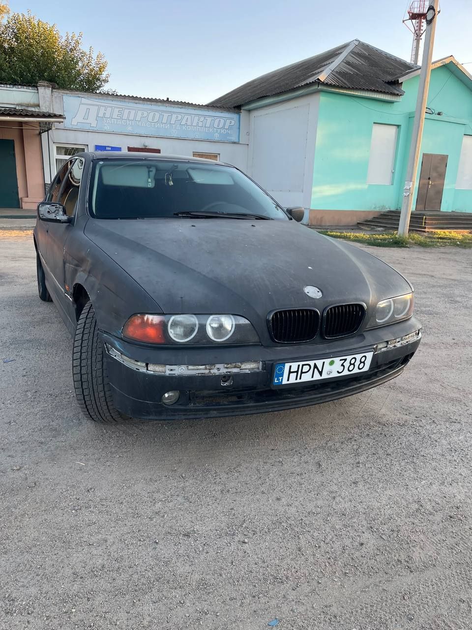 BMW E39 520i 2.0л