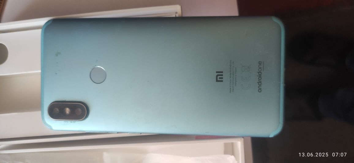 Мобільний телефон Xiaomi Mi 2 lite 4/128