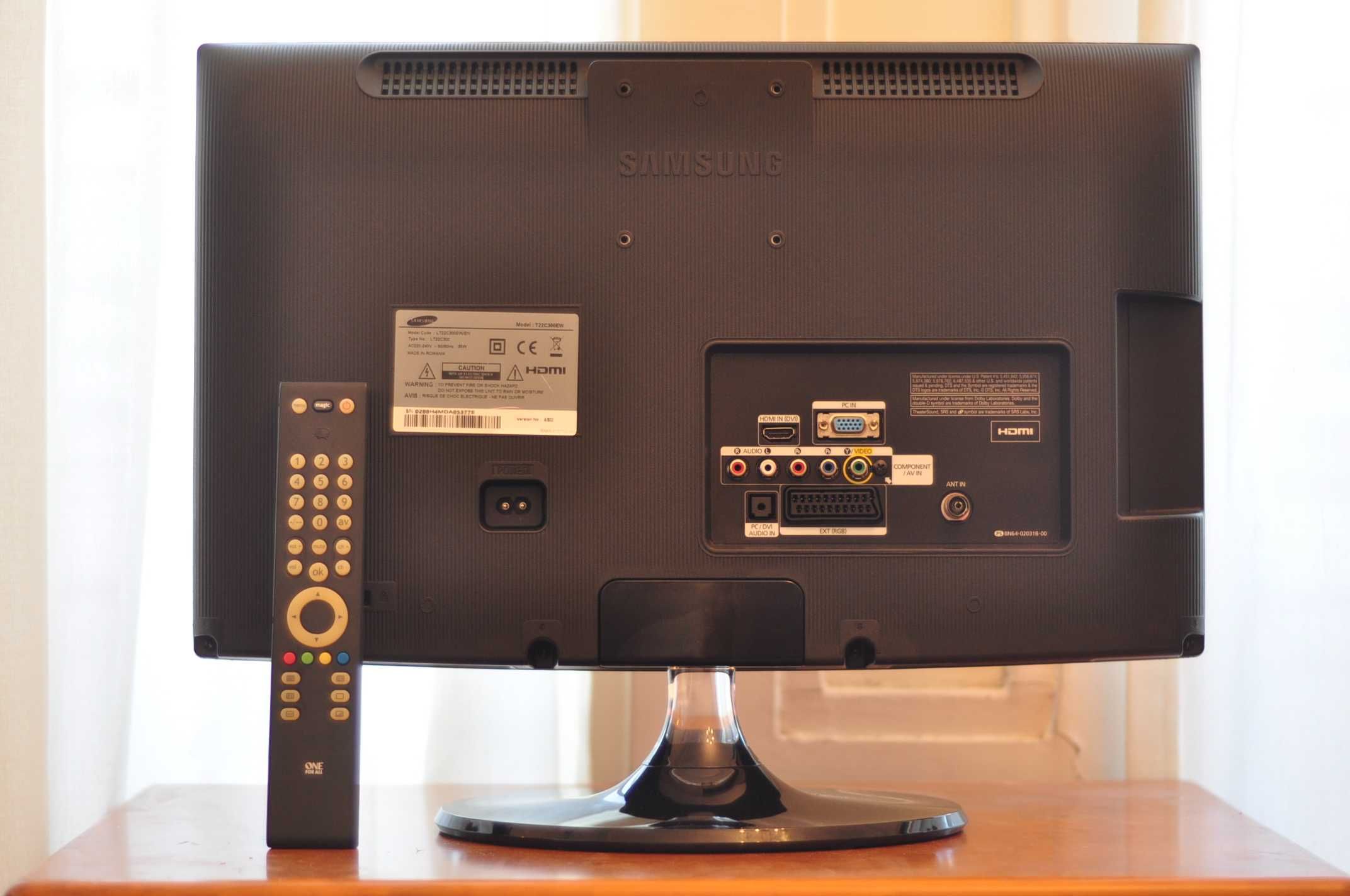 televisão Samsung LED Full HD 22" impecável