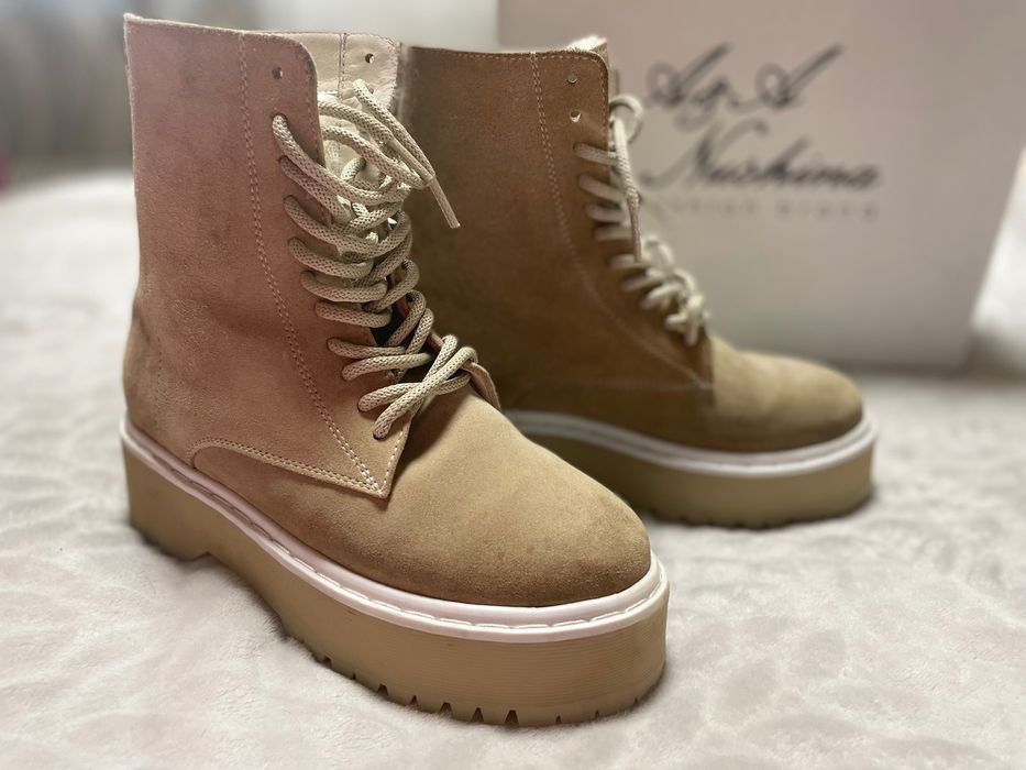 Зимові чоботи жіночі