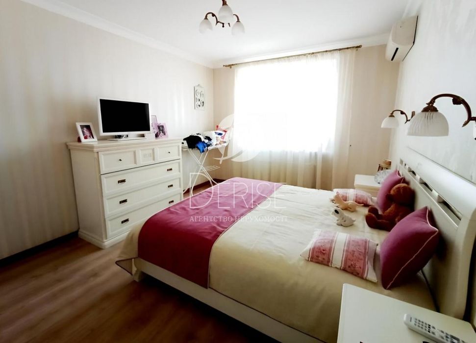 7841Продаж 2к Ахматової Григоренка Позняки Осокорки Пчілки Драгоманова