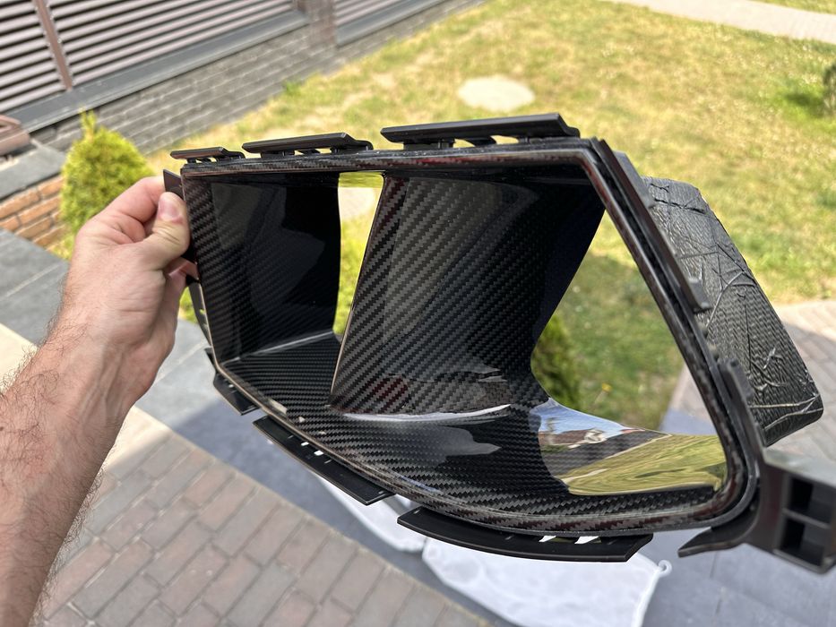 Карбонові воздуховоди вставки накладки в бампер на BMW G80 G82 M3 M4