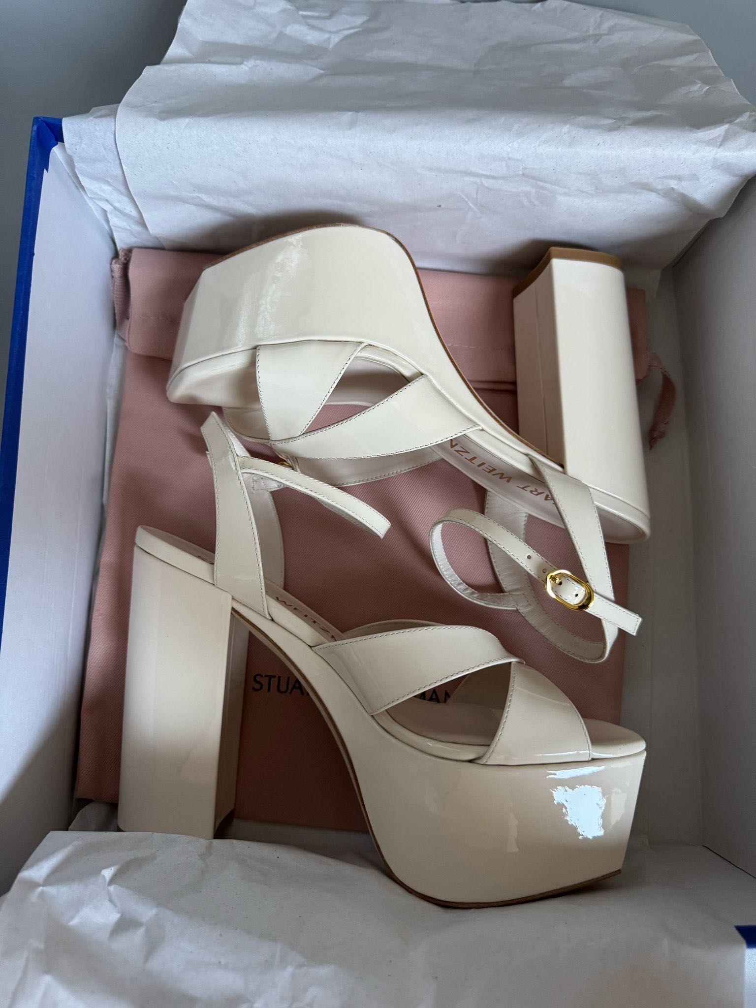 Nowe obcasy STUART WEITZMAN białe 37