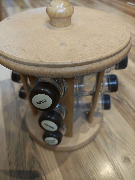 Przyprawnik drewniany