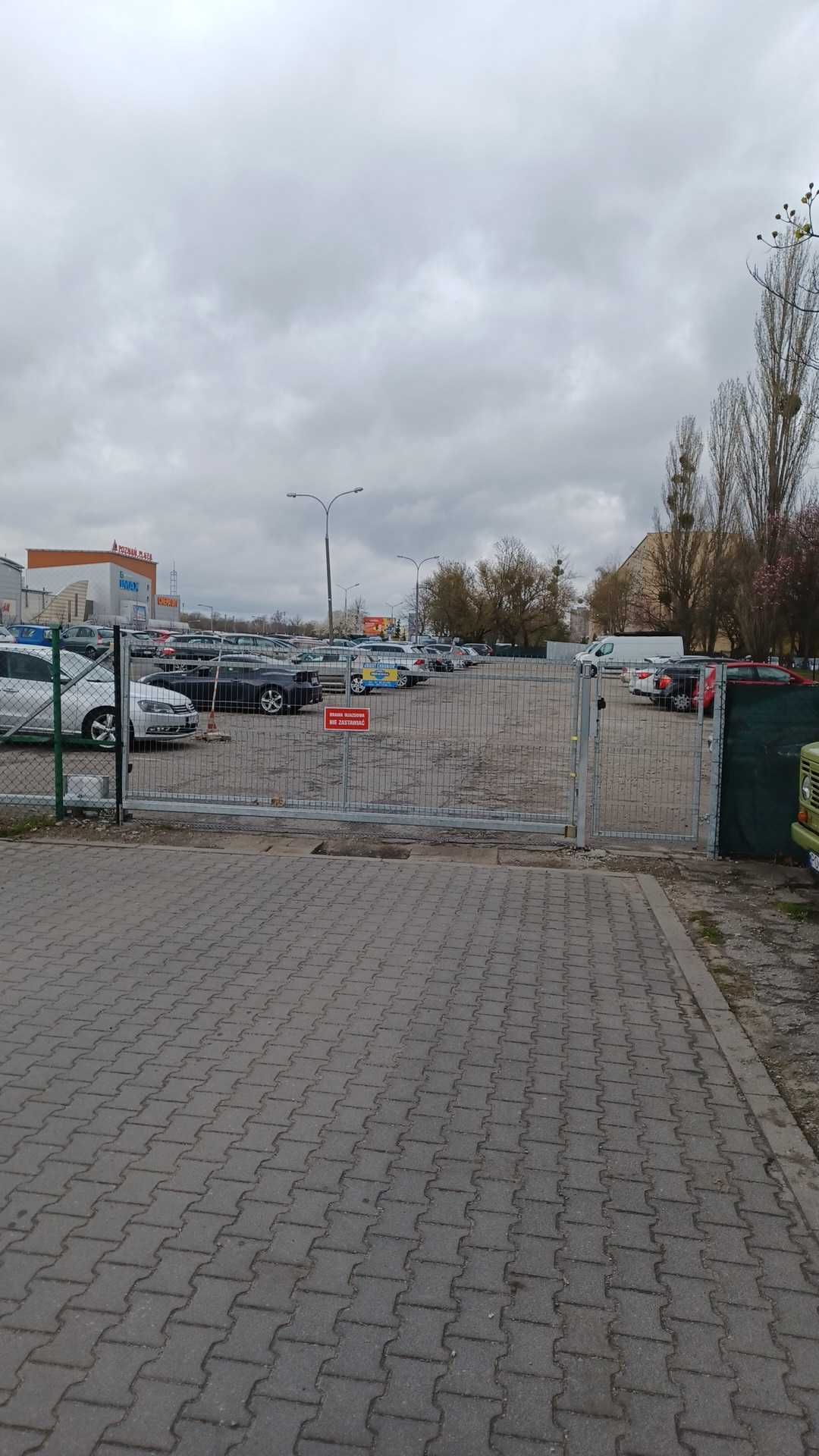 Parking Strzeżony os.Zwycięstwa Poznań Winogrady