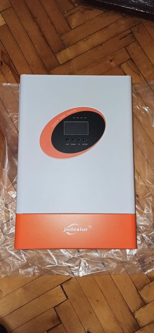 Гібридний інвертор Jsdsolar J5500HPC з WiFi модулем на 5.5кВт 48в