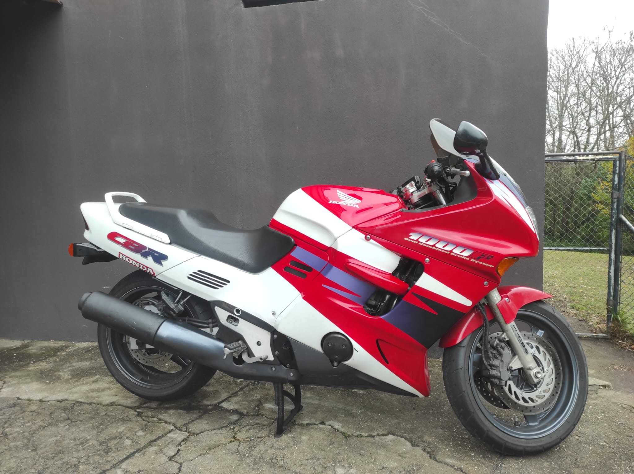 Honda cbr 1000f.