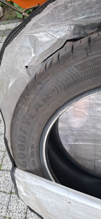 Opony goodyear 215/55R17