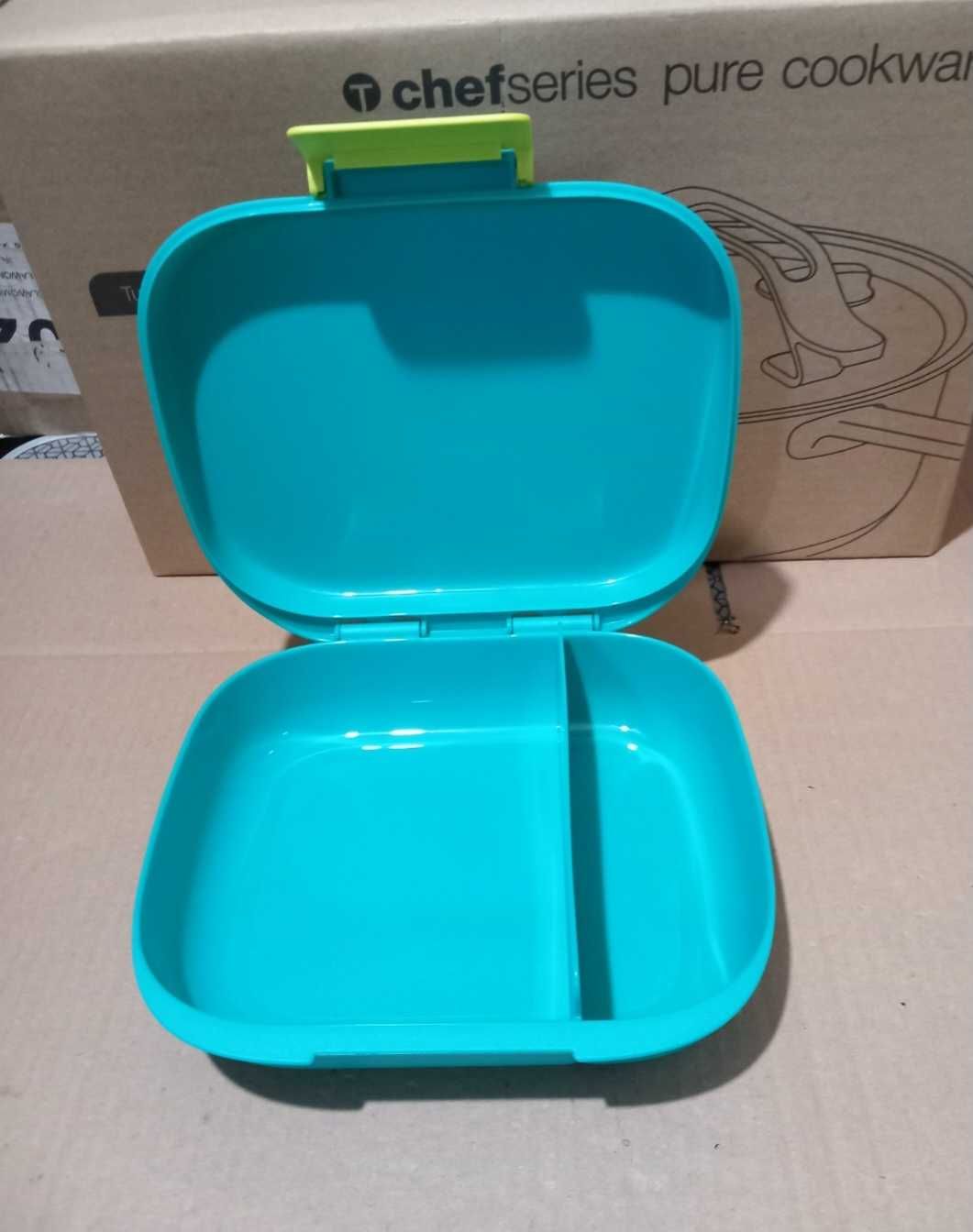 Lunchbox Tupperware