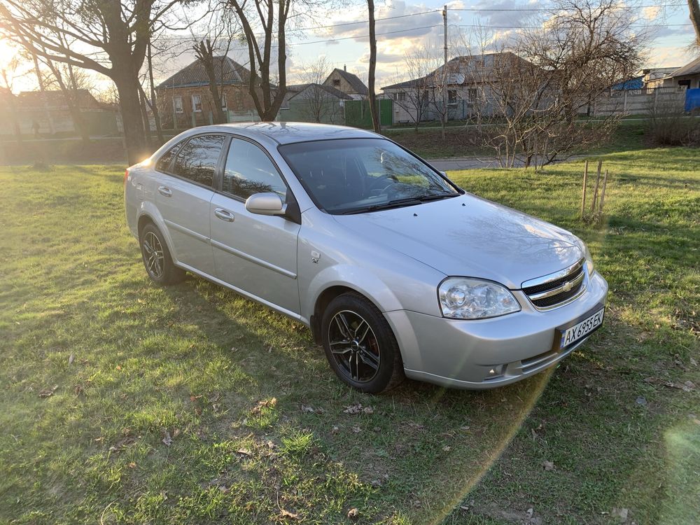 Chevrolet Lacetti 1.8 Газ-Бензин