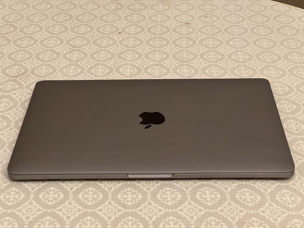 MacBook Pro A2251 16Gb/512Gb i5 акб 80%