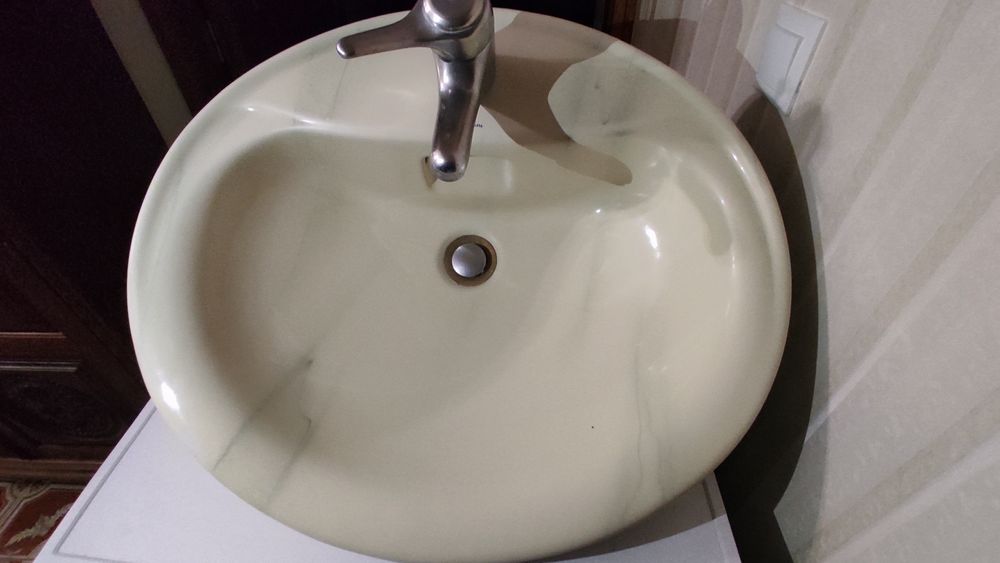 Lavatório Sanitana Grécia em condição impecável