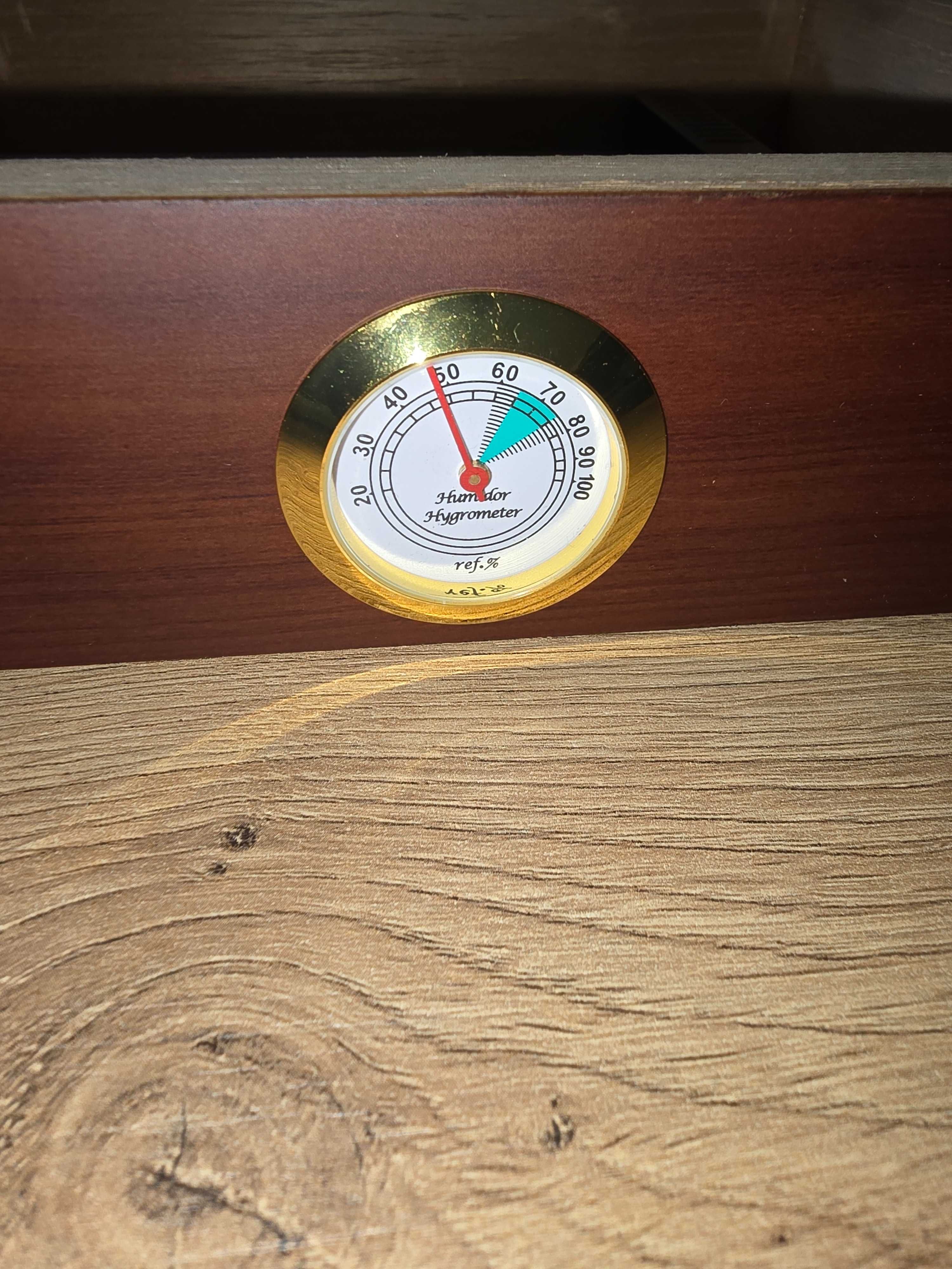 Humidor na cygara z Higrometrem i Nawilżaczem