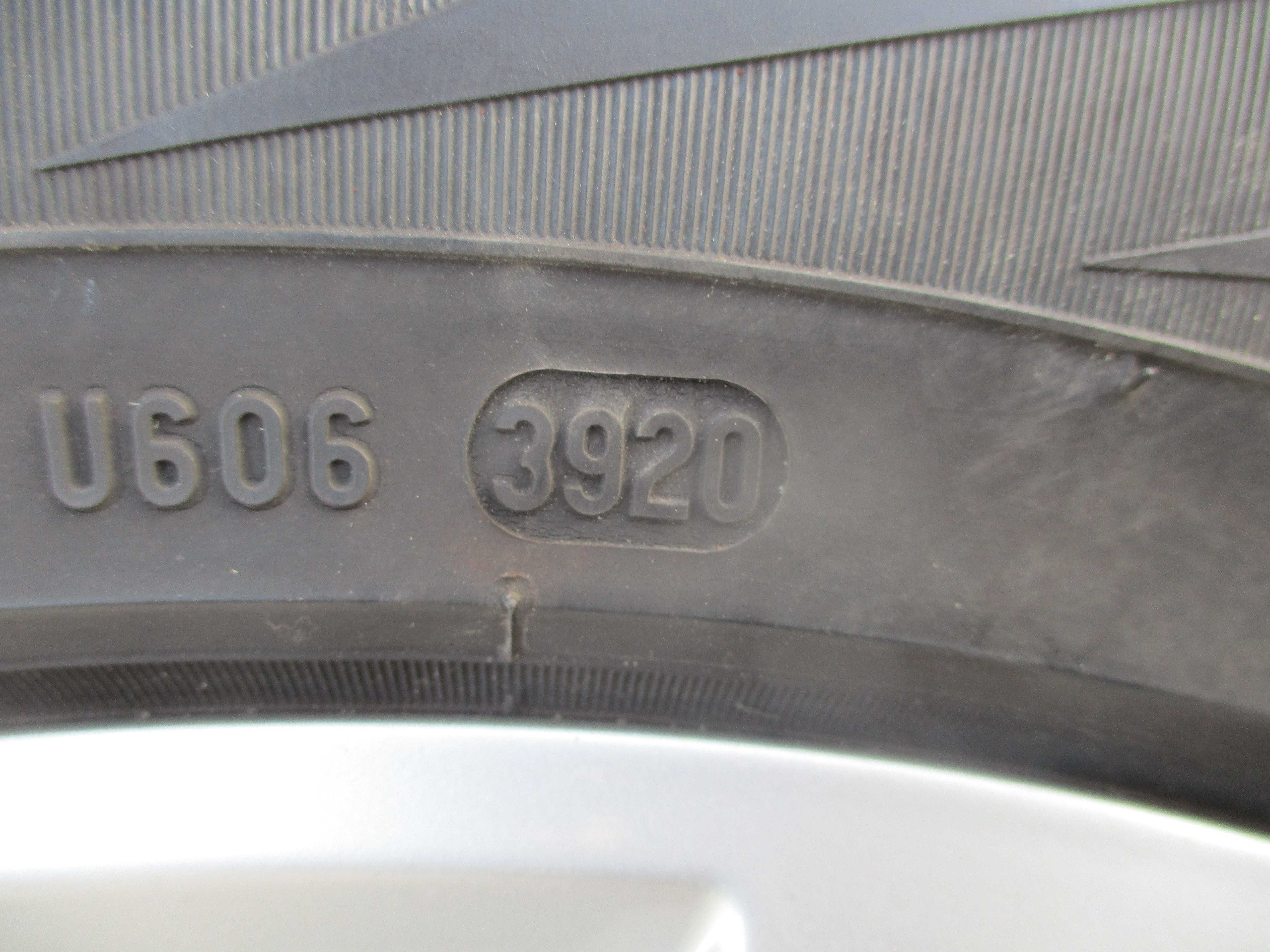 Felgi z Oponami Audi Q7 Pirelli Scorpion verde
