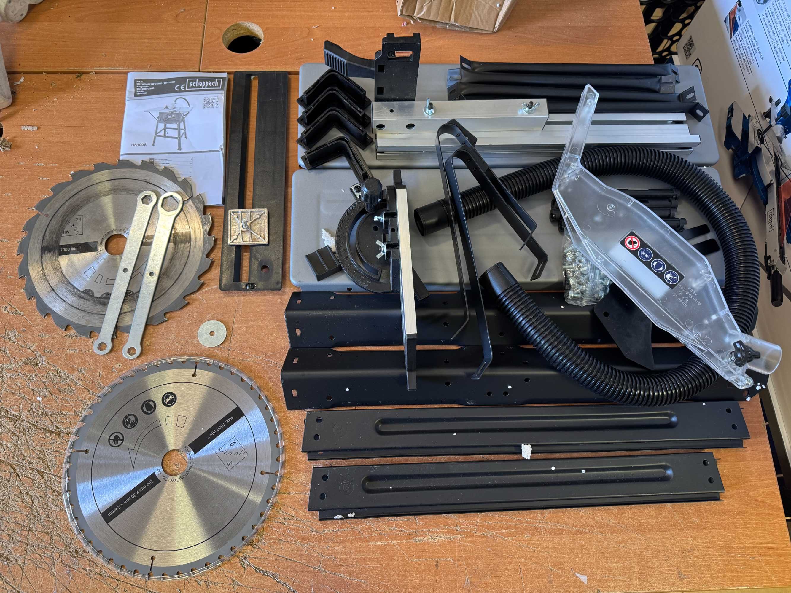 SCHEPPACH Pilarka stołowa tarczowa HS100s 2 tarcze 2000 W 250 mm 469
