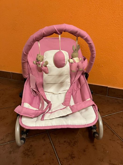 Espreguiçadeira menina cor rosa
