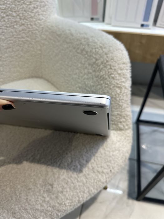 Apple MacBook Pro 16 M1 Pro 16 / 512Gb Silver