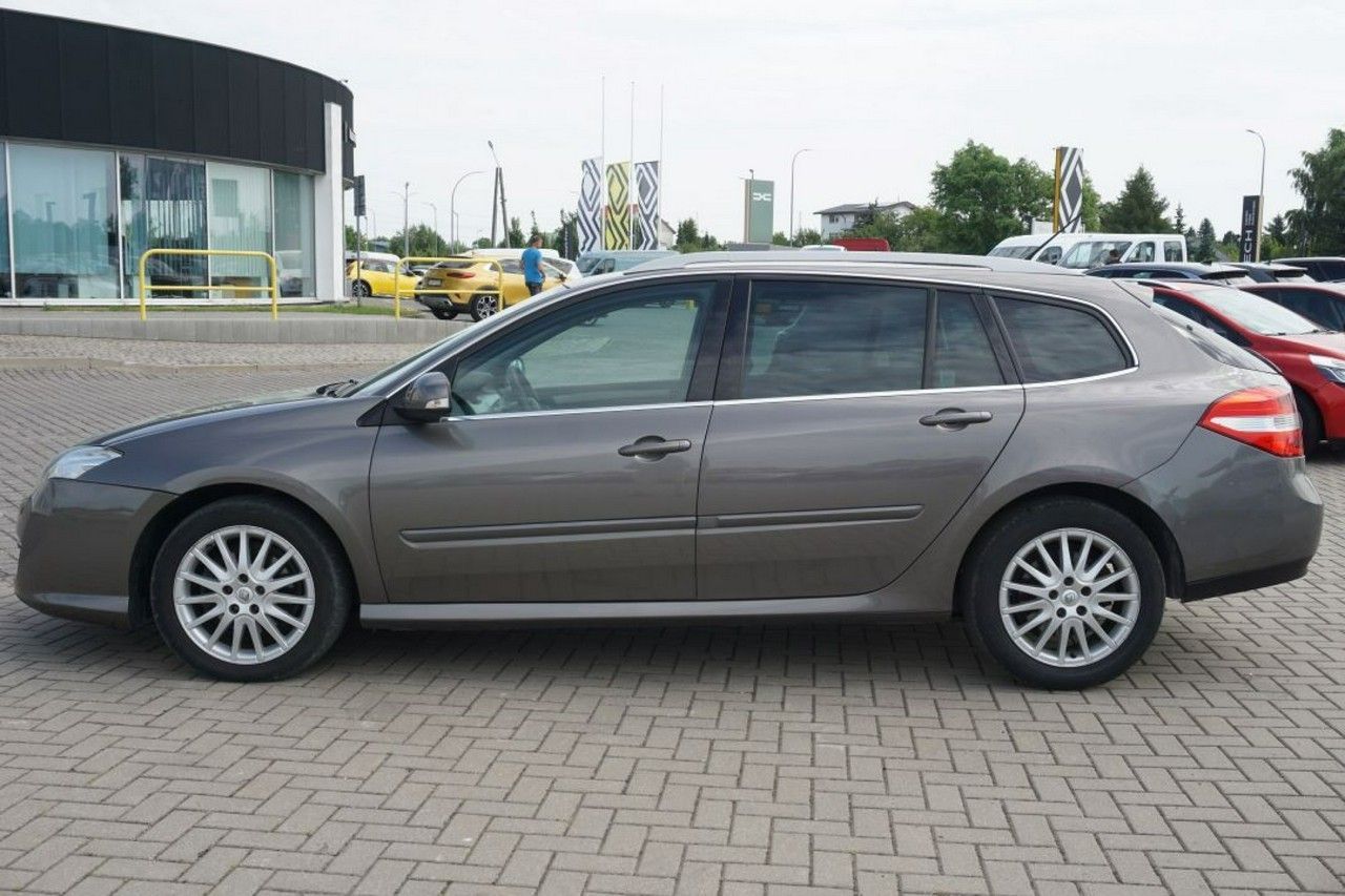 Renault Laguna III Grandtour 2.0DCi 150KM Privilege salon