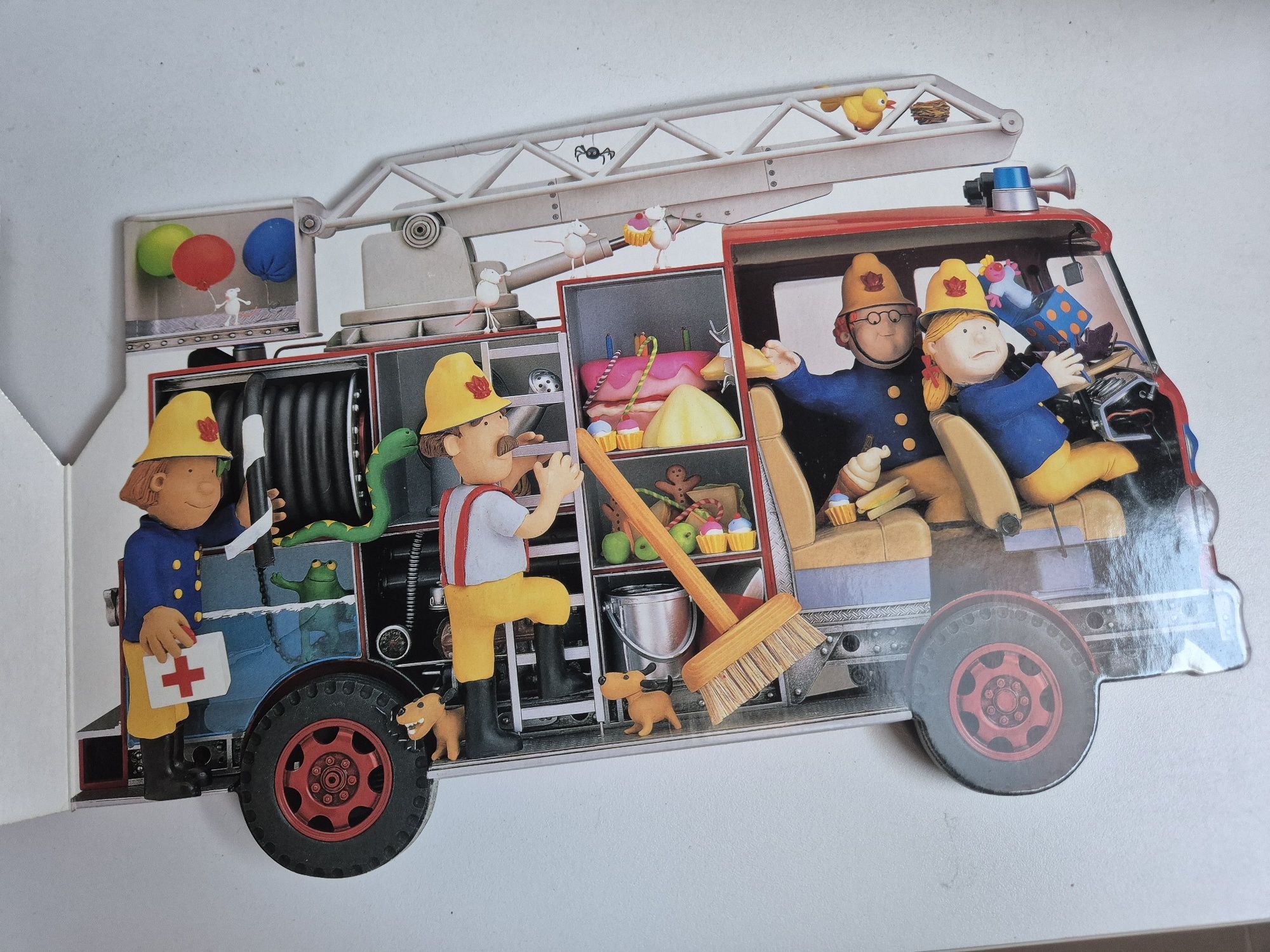 Livro infantil  bombeiros