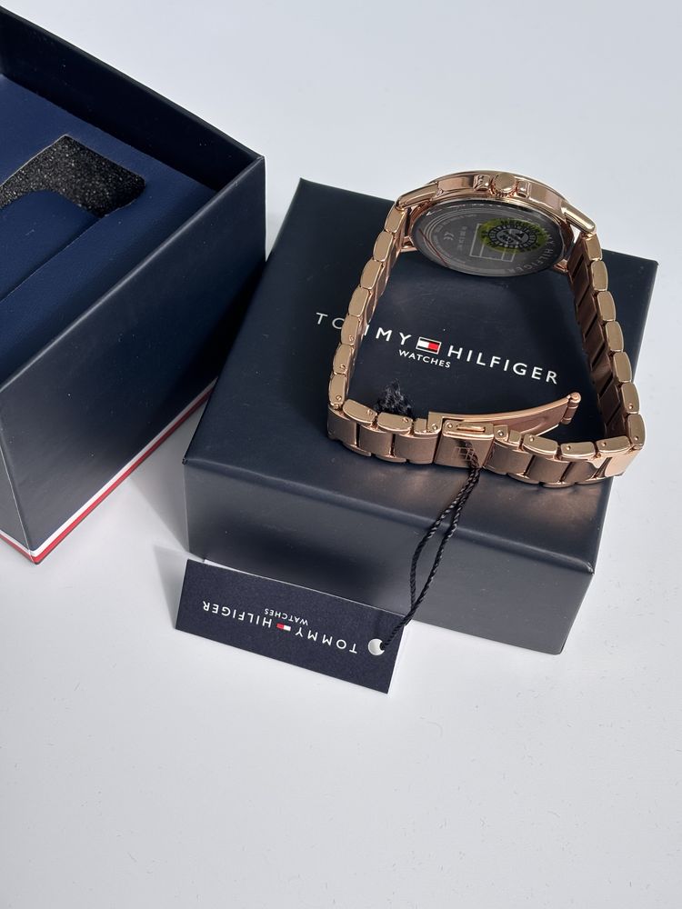 Жіночий годинник Tommy Hilfiger