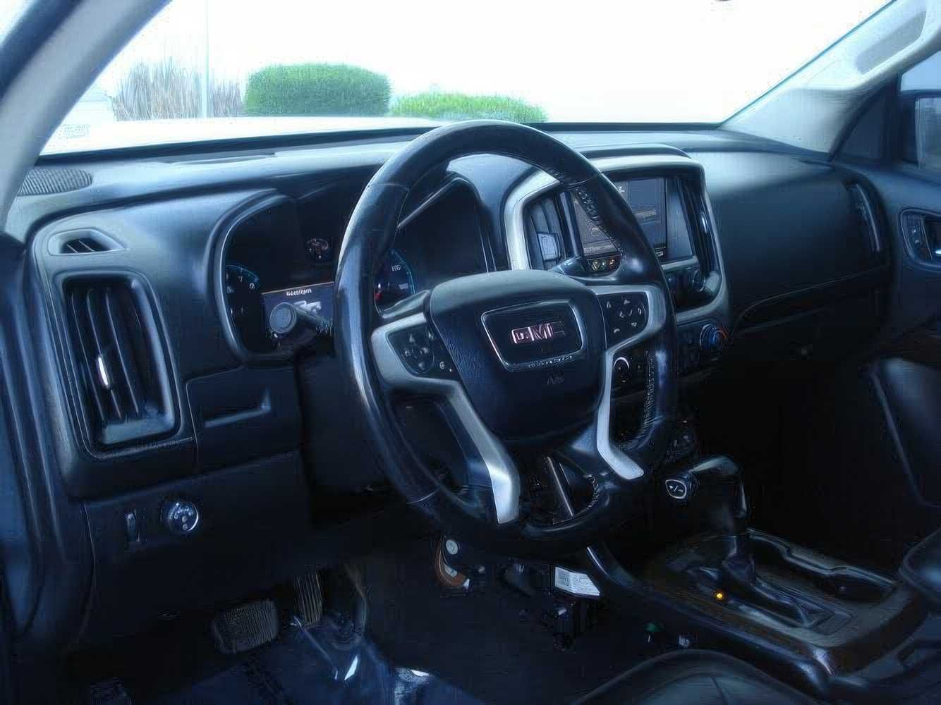 2020 GMC Canyon Denali Crew Cab RWD
