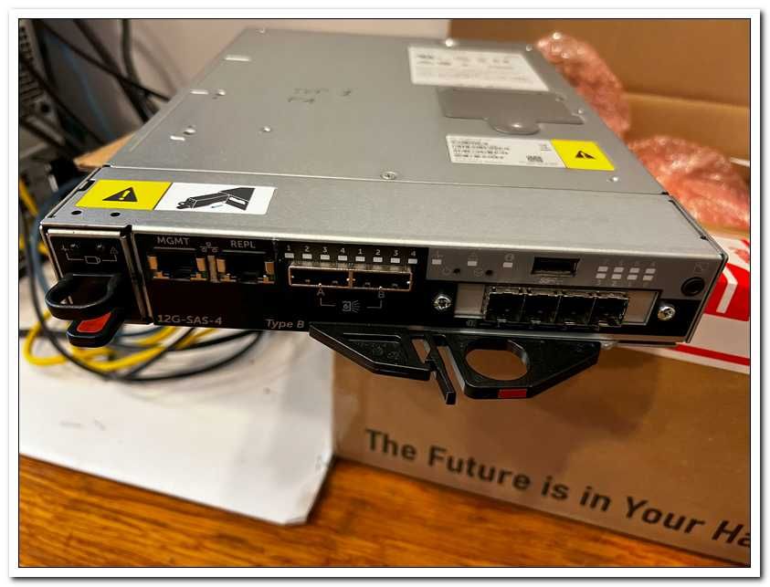 SCV2020 SAS  - kontroler raid 12GB/S / pn Dell 04WTPR