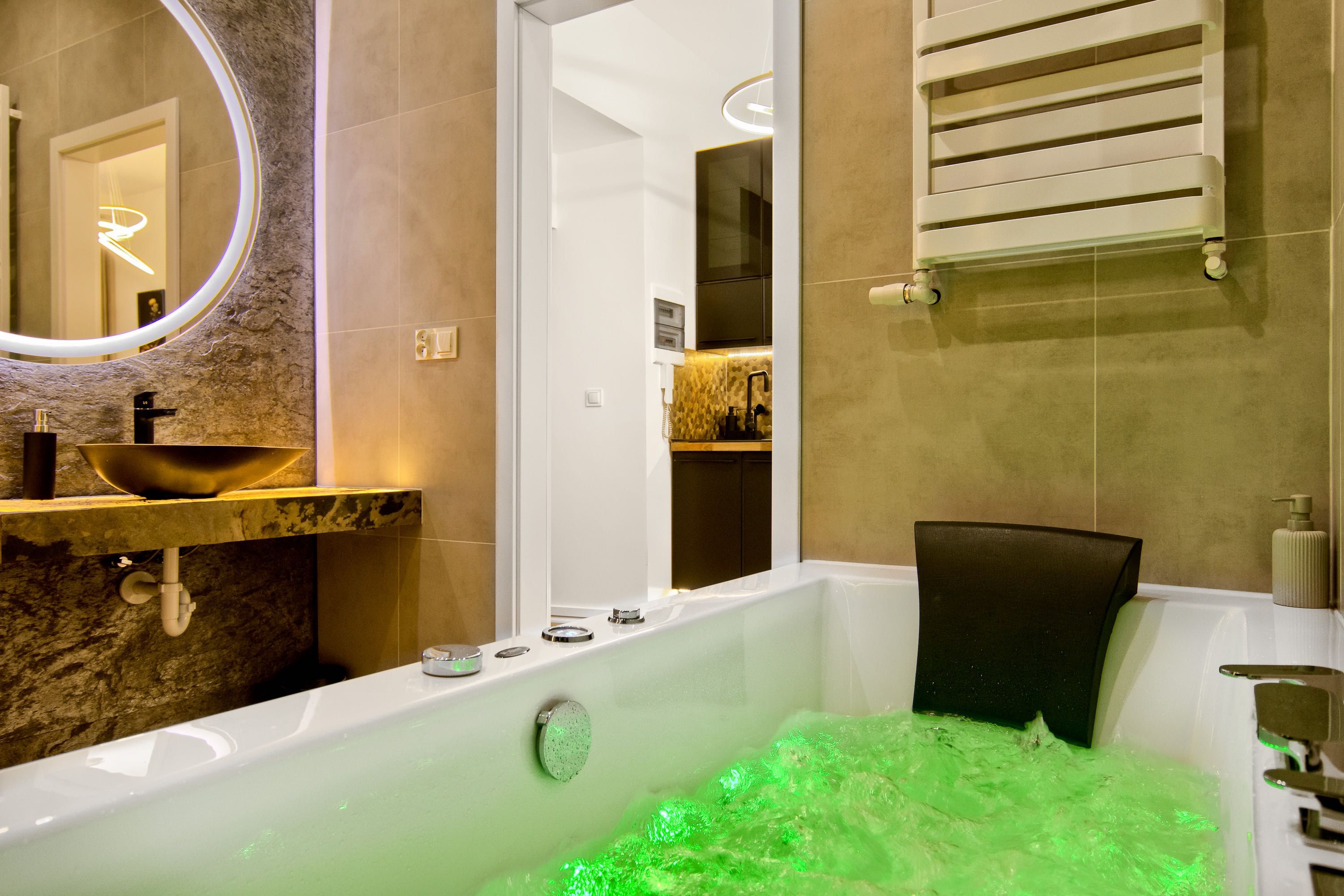 Nowy apartament z jacuzzi w centrum