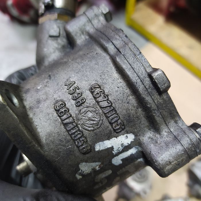 Вакуумний насос Fiat Doblo Brava Bravo Punto Stilo Idea 1.9 2.4 DIESEL