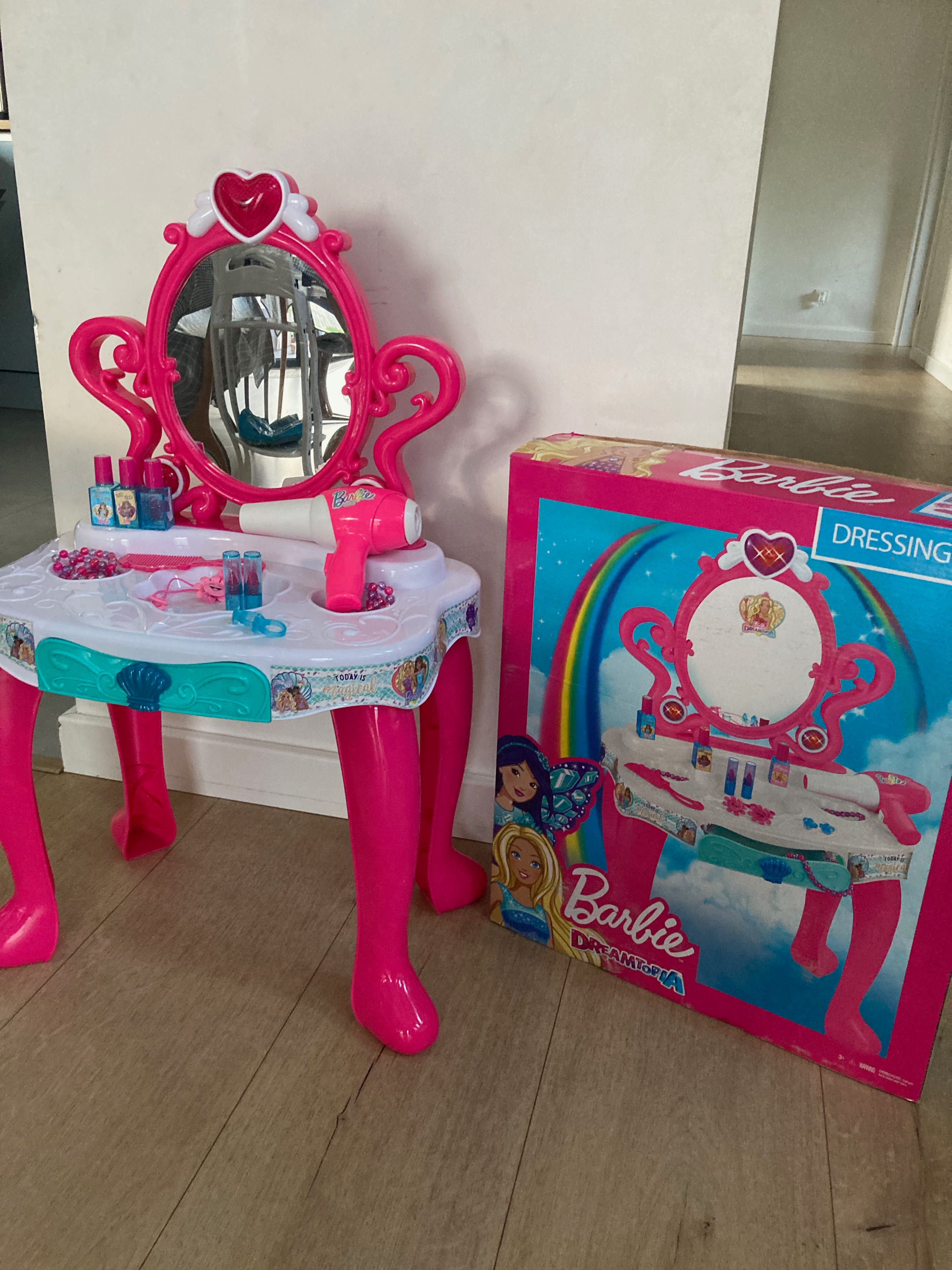 Barbie toaletka (dressing table) dreamtopia