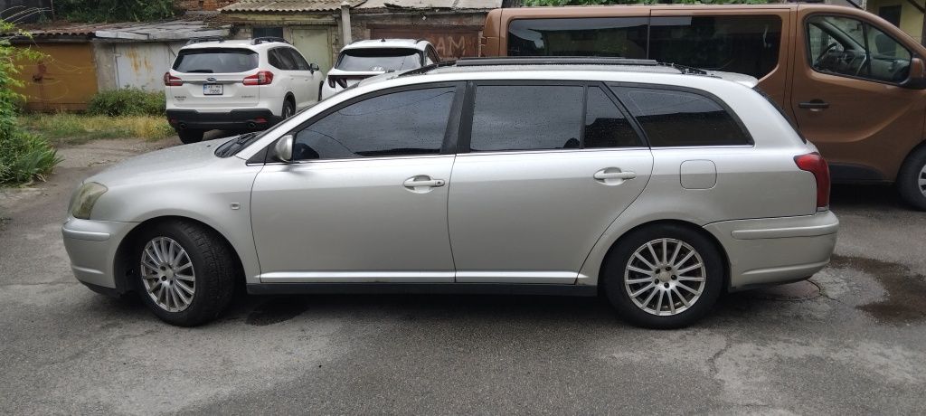 Toyota Avensis 2.0