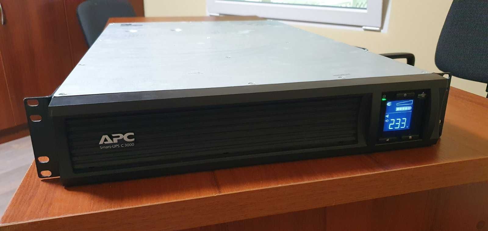 ИБП APC Smart-UPS 3000VA (SMC3000RMI2U)