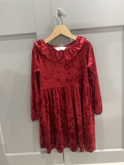 Czerwona sukienka 130