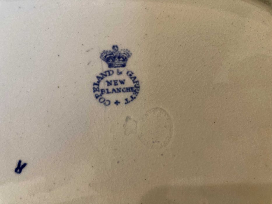 Travessa e terrina com tampa em louça inglesa Copeland & Garrett