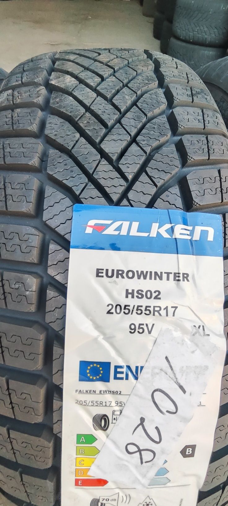 205/55r17 Falken Eurowinter HS02