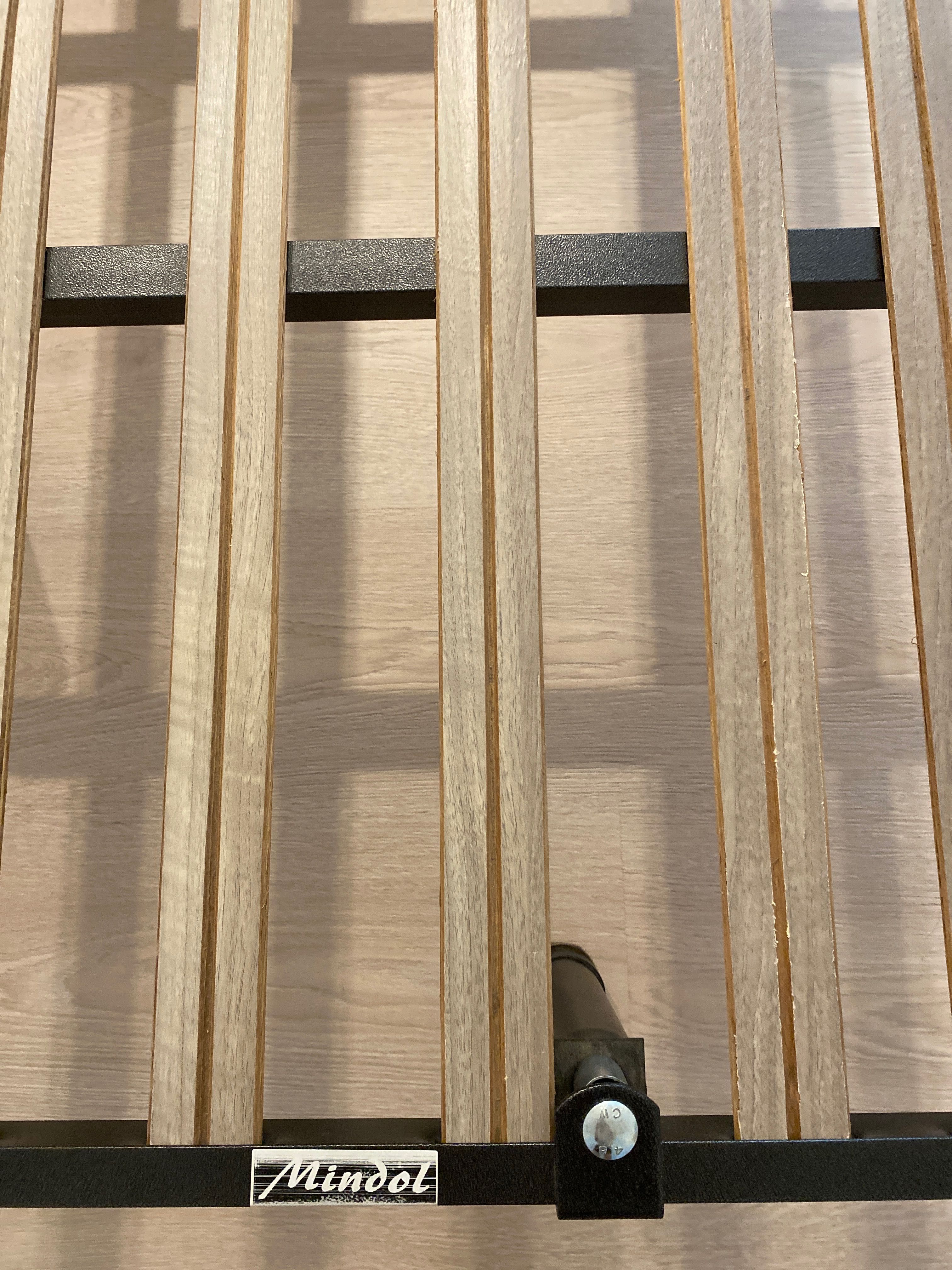 Estrado ripas Mindol 140 x 190 cm