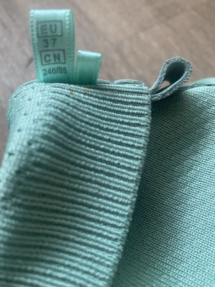 кроссівки -носки ZARA р 37