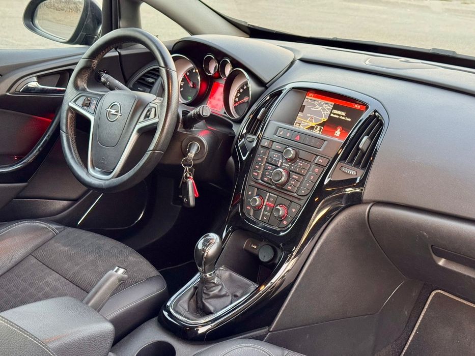 Opel Astra GTC 1.6 CDTi