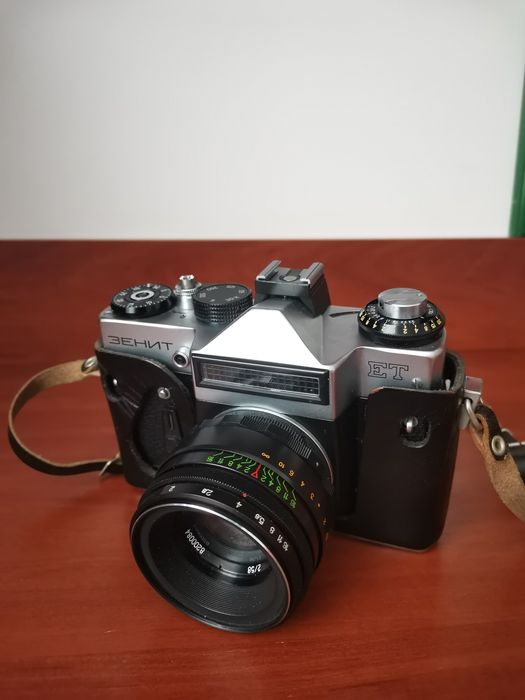 Продам фотоапарат Зенит ЕТ