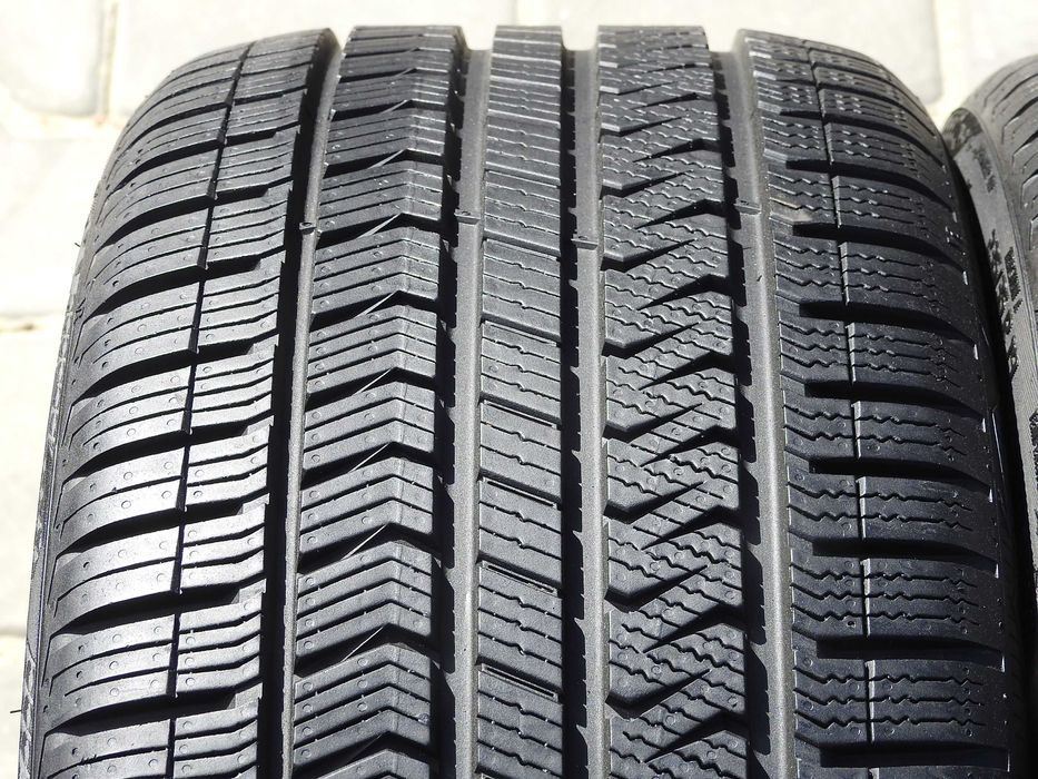 2xVredestein Quatrac 5 235/35r19 91Y 1x7,5 1x6,5mm 2017rok