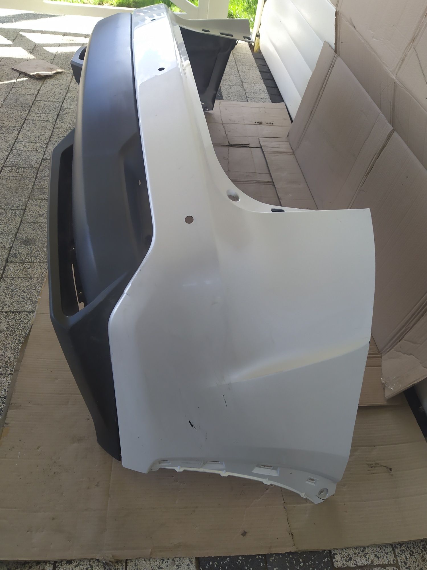 Zderzak tył tylny Lexus NX 300H 200T 14- PDC