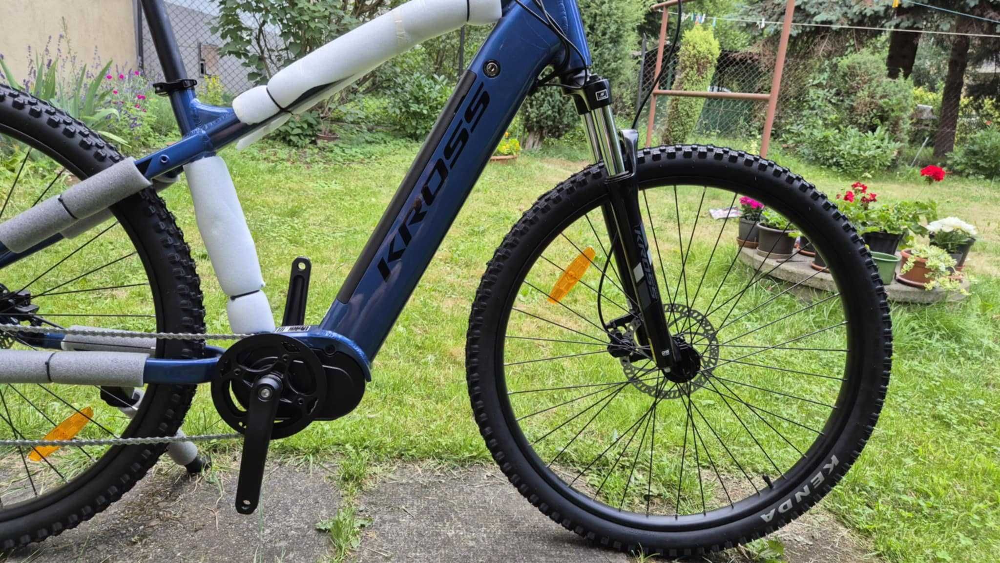 Polski rower elektryczny Kross Hexagon Boost 3.0 wygodny mocny rama L