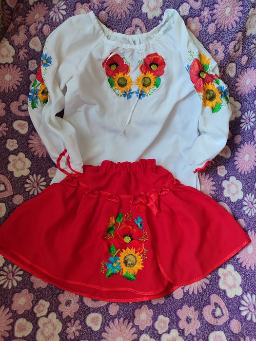 Продам речі донечки.