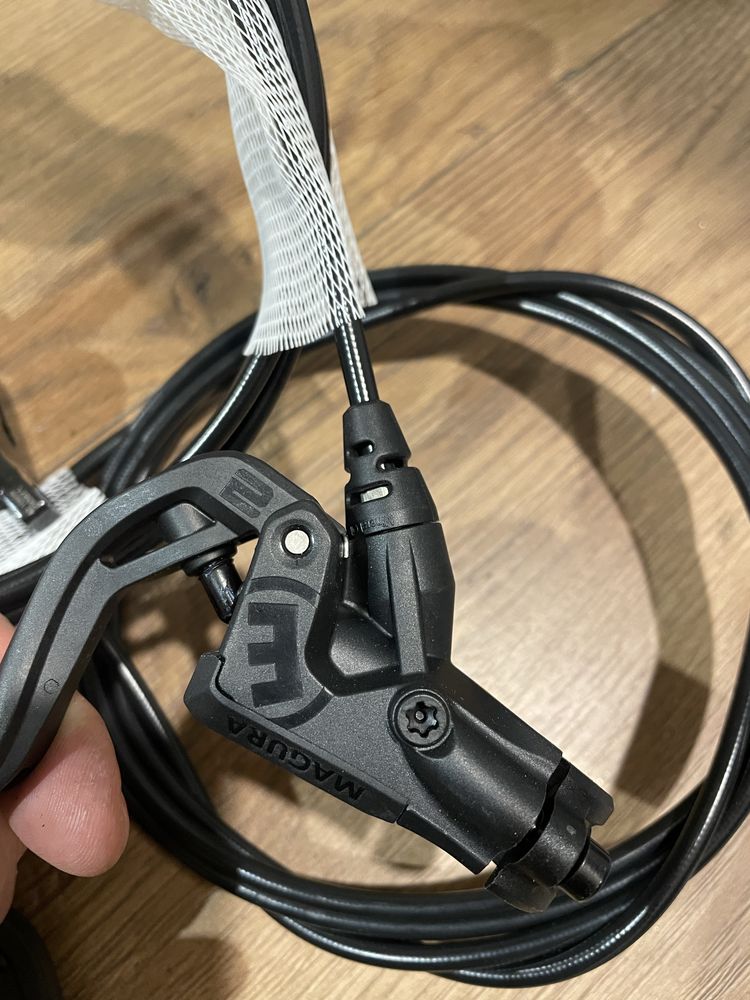Magura MT2 nowe komplet 4 tłoki