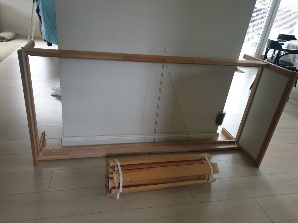 Łòżko drewniane ikea