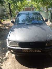 Продам машину Ford Escort